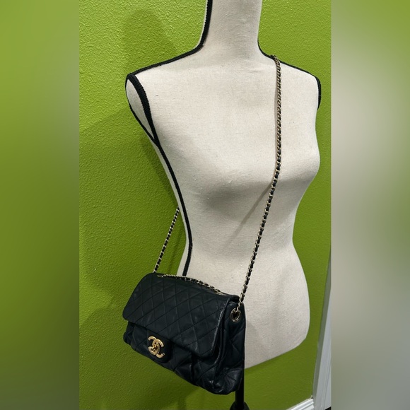 Chanel Chic Quilted Flap Bag - Picture 14 of 16